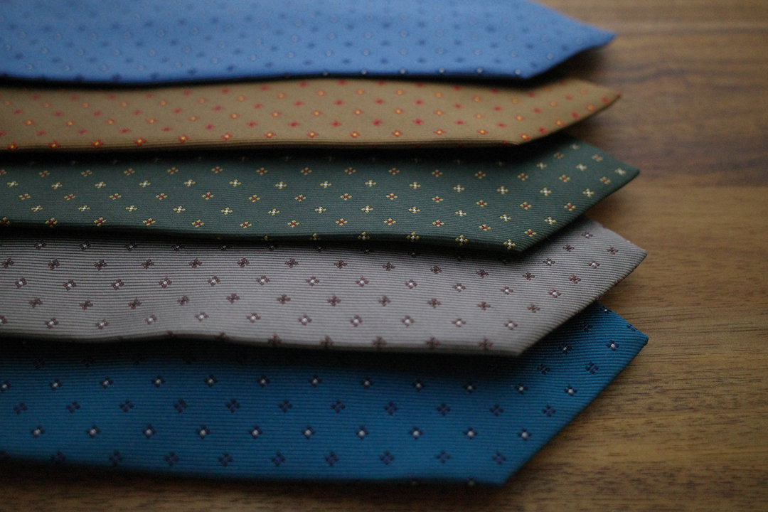 ミニスクエア小紋ネクタイ