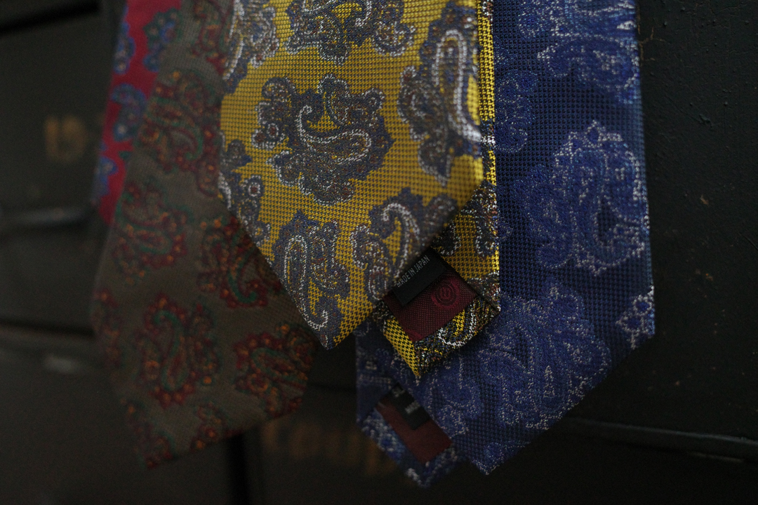 レトロペイズリーネクタイ2